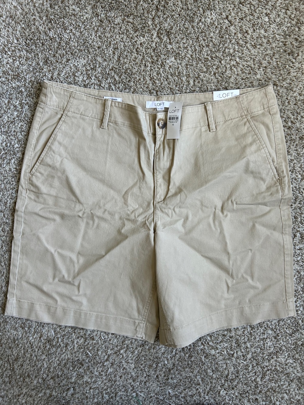 NWT LOFT Monroe Bermuda Short Mid Rise Khaki Tan Casual Shorts Summer 16 Neutral